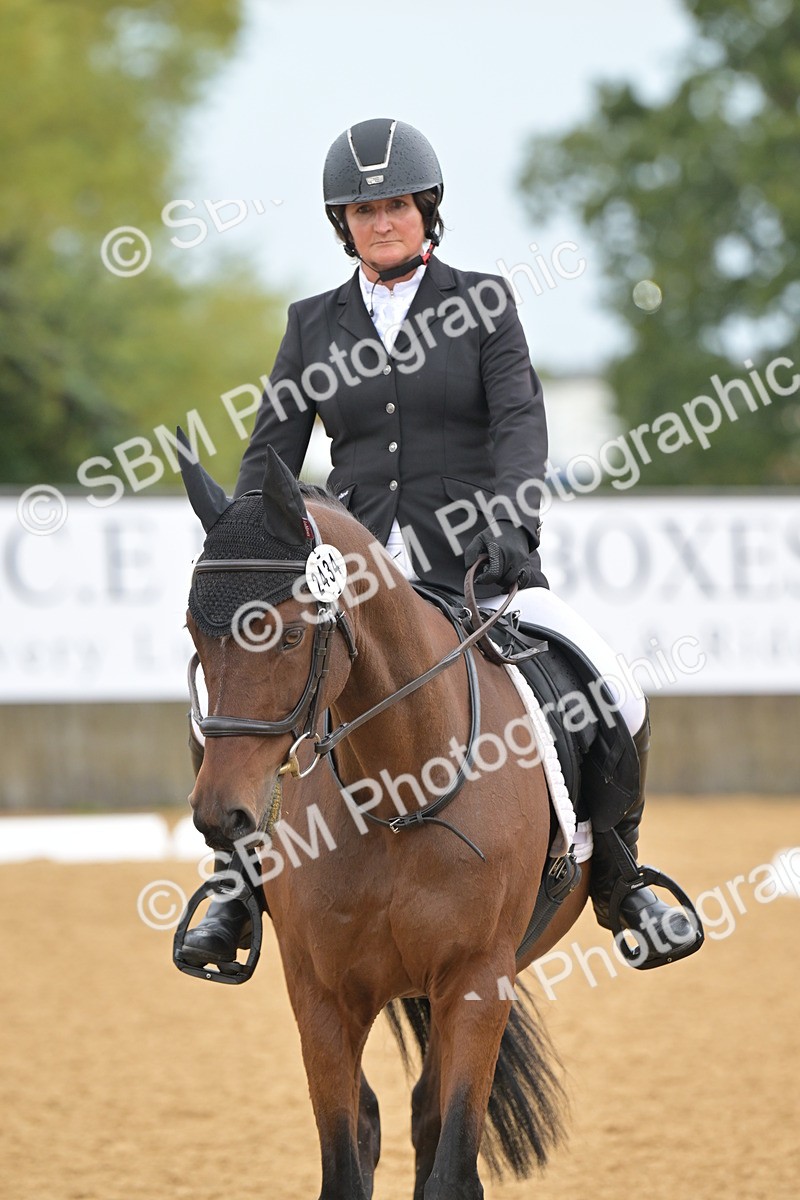 SBM_02301 - D2 - Small Tour Championship Intro 2