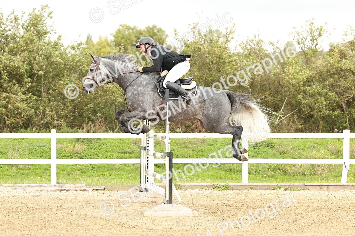 1I0A8137 - Class 5 - Senior Foxhunter 1.20m