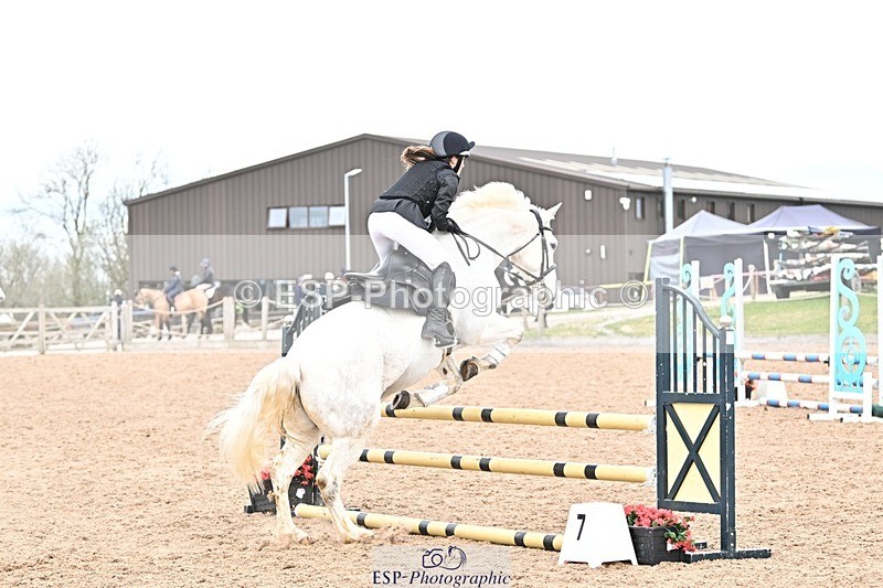 250414-105550-00315 - 80cm Round 1