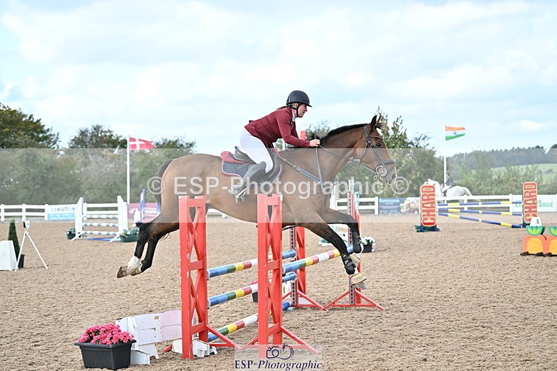 241005A-113401-03419 - SAT Cls 17 95cm Amateur Quali