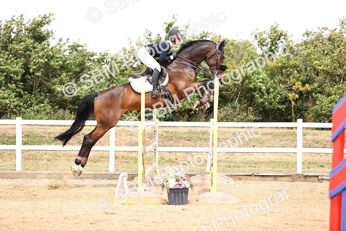 SBM_010569 - Class 9 - Senior Foxhunter - 1.20m Open