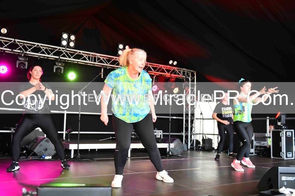 SH4_0343 - Zumba with Sara Ann.