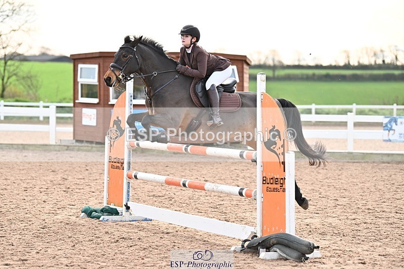 241117X-125211-04656 - Cls 15s Jnr 1.10m Open