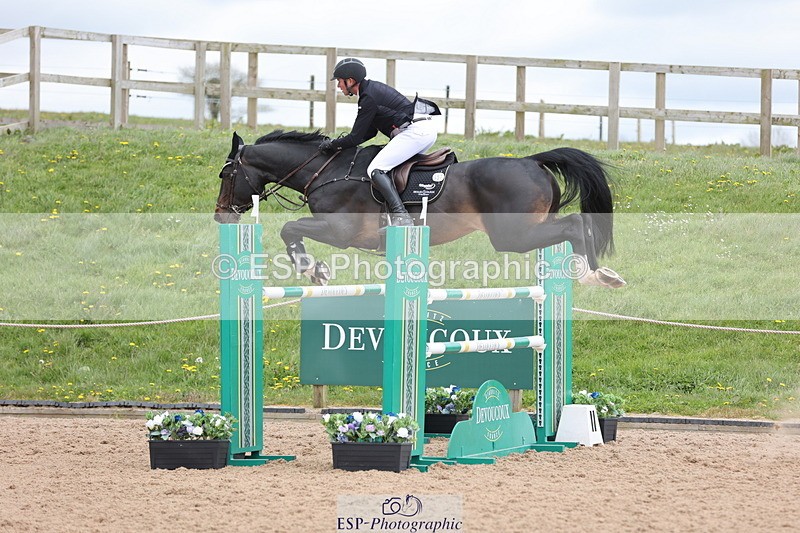 240419A-124818-07453 - Cls 6, 2 Star Medium Tour 1.35m