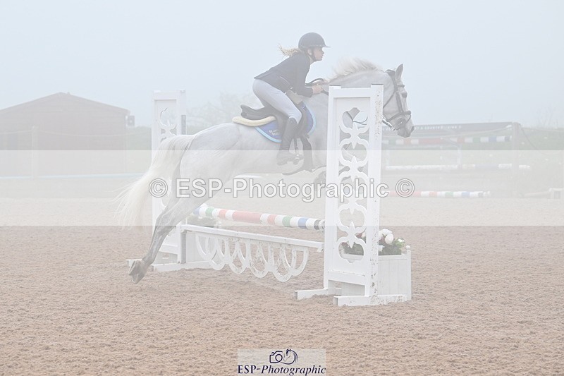 240506A-090402-07947 - Cls 1 Pony Intro 70cm