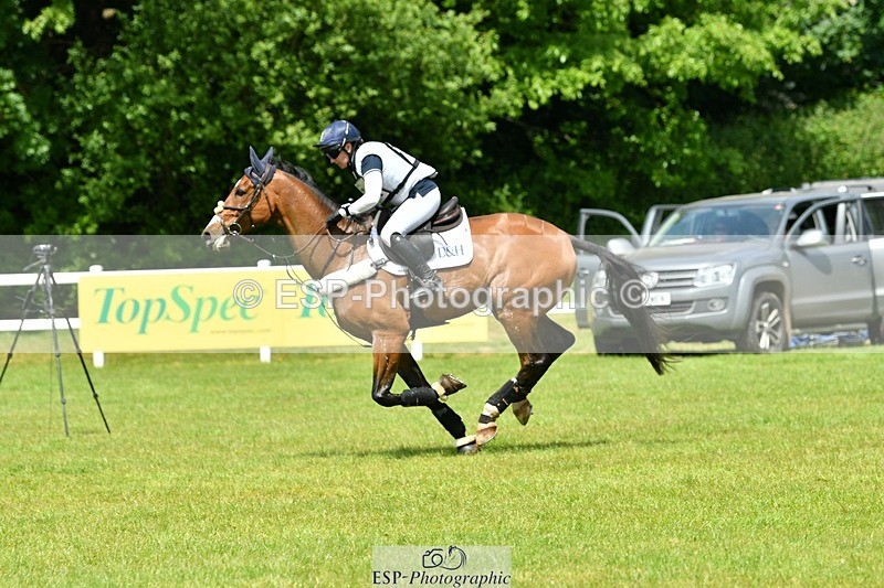 230528-141909-18253 - 474-LONDON_52-Laura_Collett-XC