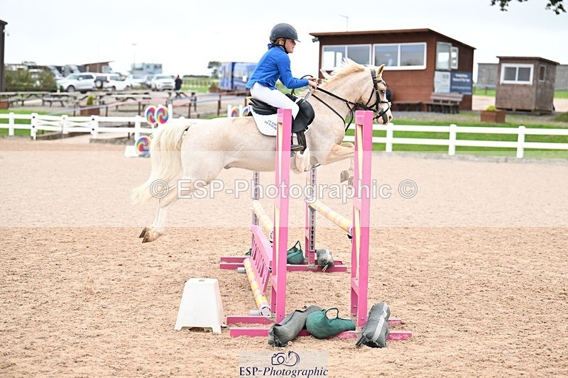 250920-105141-00276 - Cls 22+23 Club and Schools 70cm