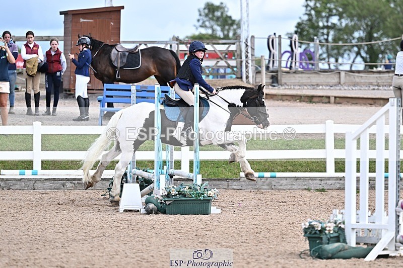 250729-150951-00089 - Clear Round and 60cm