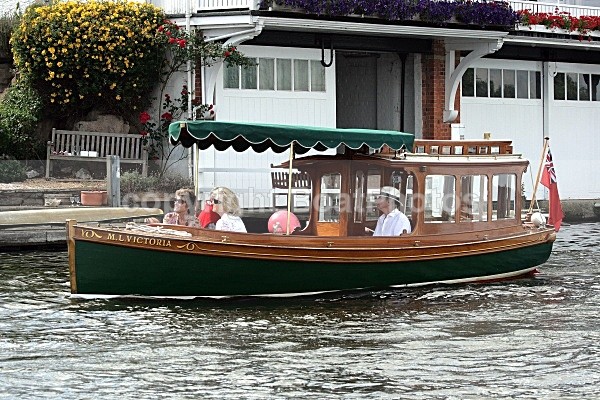 090704 ML VICTORIA IMG_1433 - HENLEY REGATTA  SATURDAY 4th JULY 2009