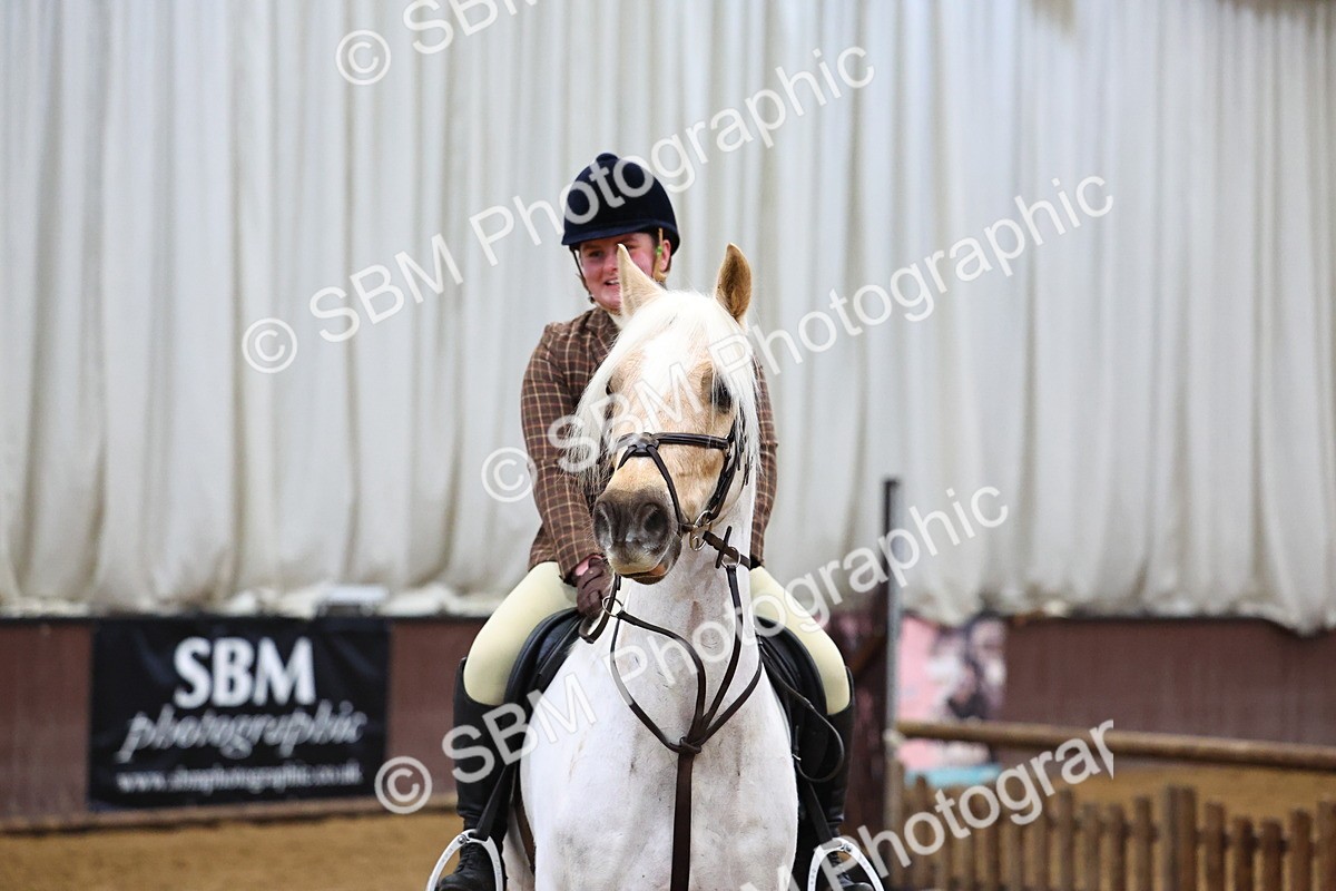 SBM_003610 - Class 37 - 80cm Training Stakes