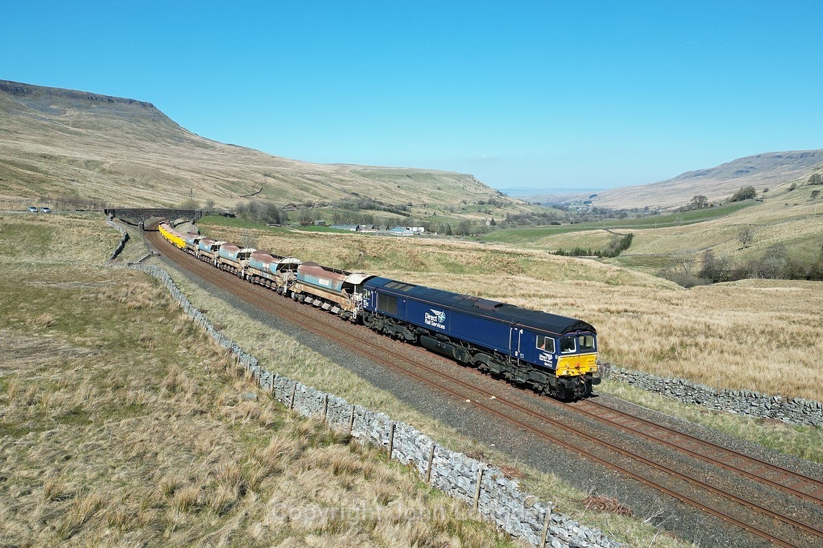 JL - 8.4.25 66422 6K05 Carlisle - Crewe, Ais Gill - Latest shots