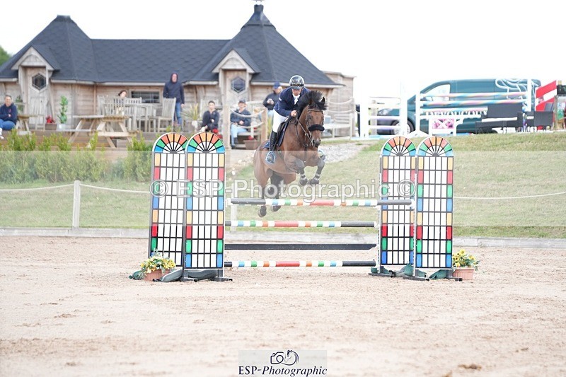 250801-112207-04906 - Cls 14 Snr Fox 1st Rnd