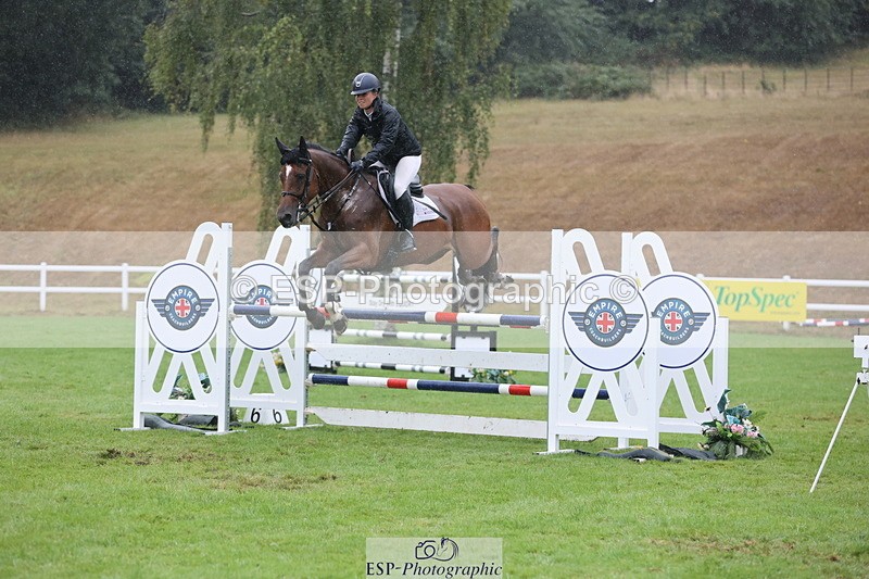 250830A-141621-06930 - Cls 16 Snr Newcomers and 1.10m Open