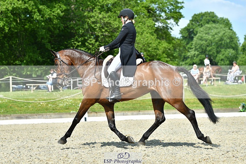 230525-103906-03943 - 414-L_E_B_LIAS_JEWEL-Jonelle_Price-DR