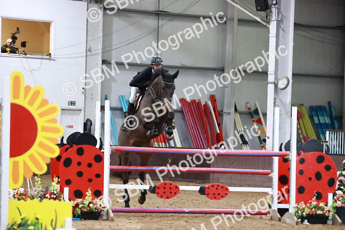SBM_001604 - Class 5 - Senior Foxhunter 1.20m