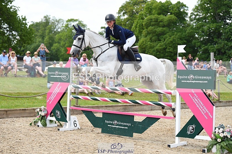 230528-145328-18793 - 172-VELOUMANI_TESS_LY-Aliene_Ruyter-SUNTrotUp+SJ