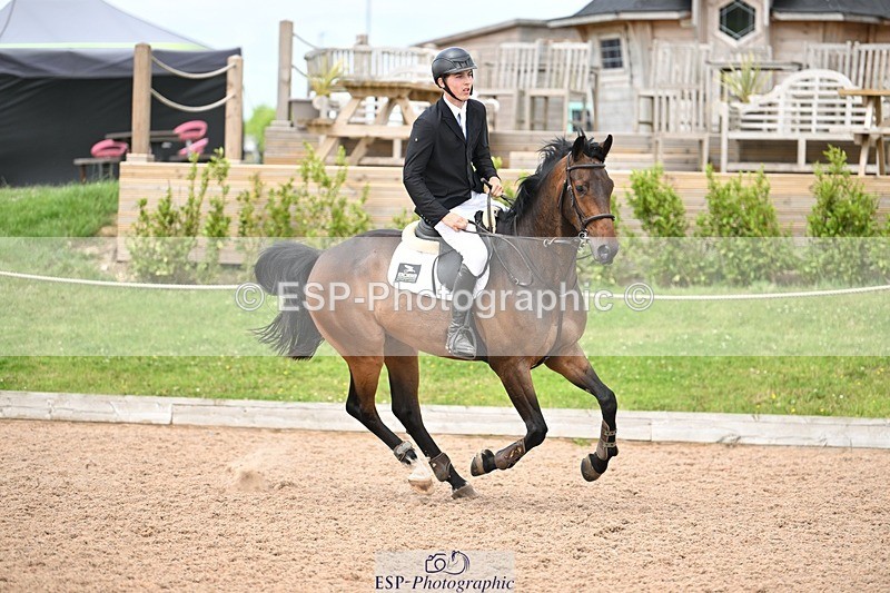 250611-135038-00727 - Cls 6 Snr Foxhunter & 1.20m Open