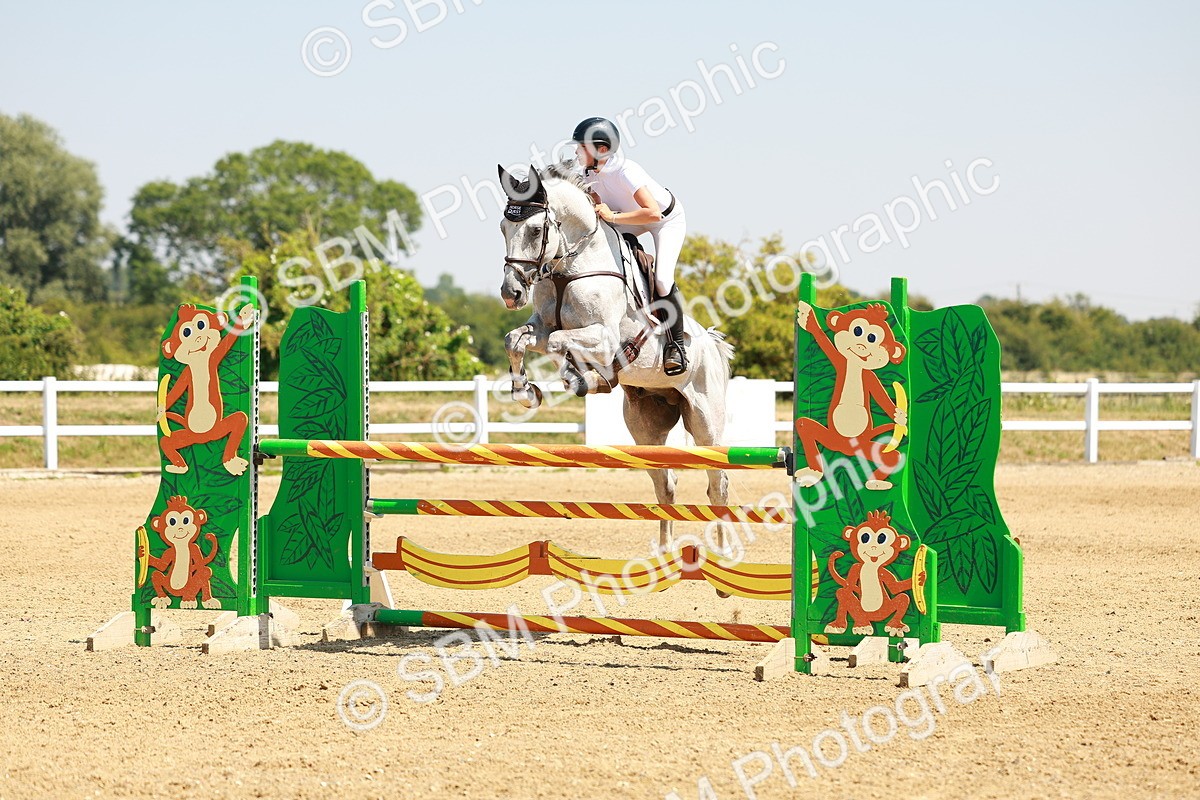 SBM_001610 - Class 4 - Senior Newcomers - 1.10m