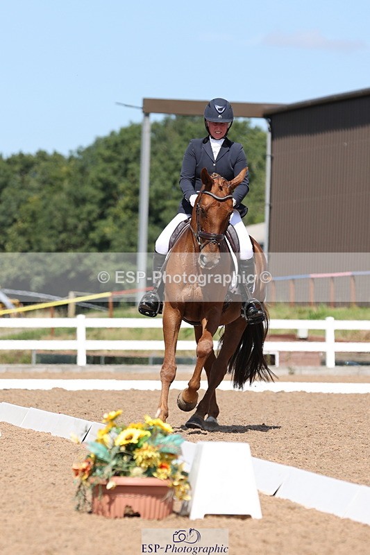 240816A-141857-05378 - 259-Amy.Harris-Stormhill.ultima