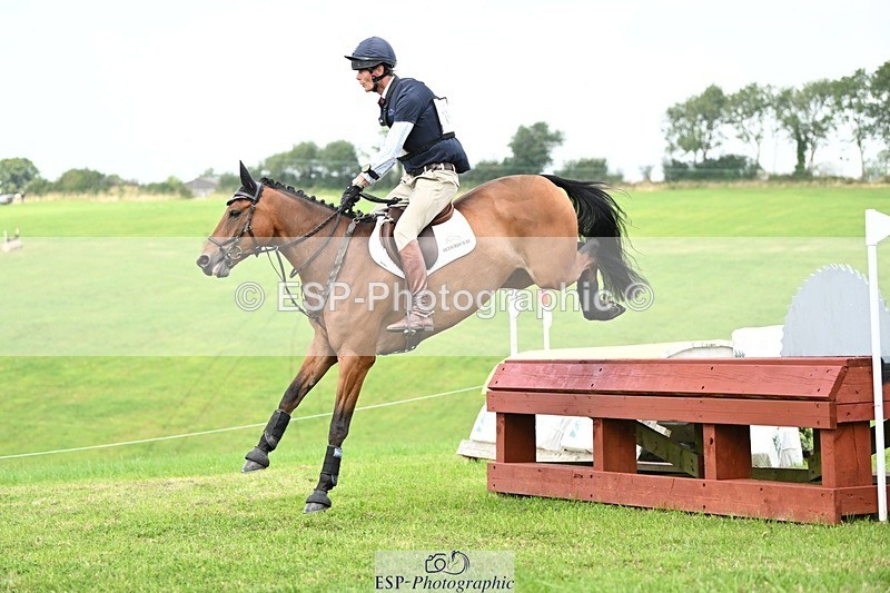 240831A-121837-02079 - 164-William.Fox-Pitt-HARDINGVILLE.LAGOON