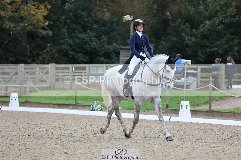 241024-110940-01752 - 135-Maddison.Peries-CHAMPAGNE.SILVER.NOVA