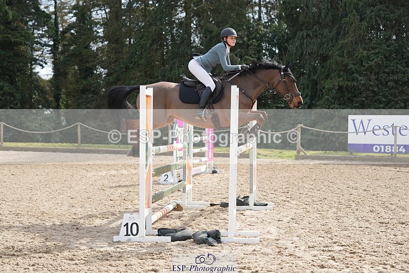 260322A-130238-01772 - 12 Newcomers 1m 10 Open