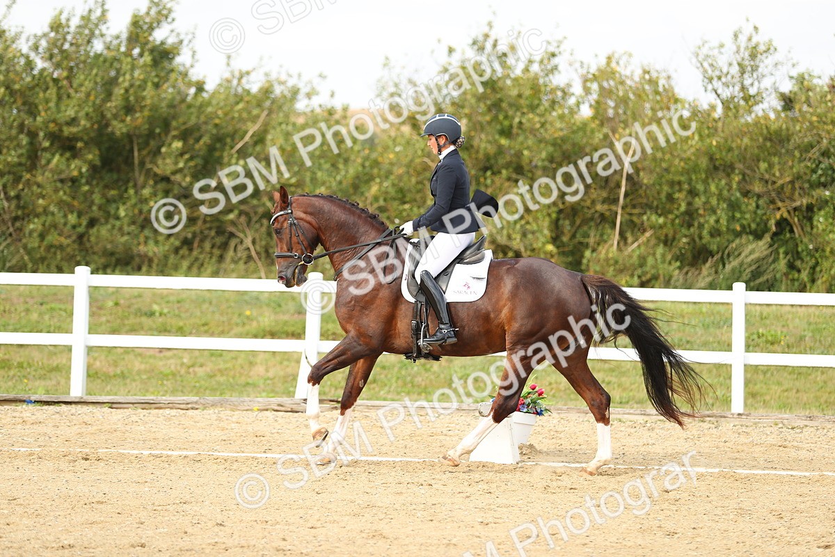 SBM_018453 - Class 14 - Novice 23 - 15.16-16.19