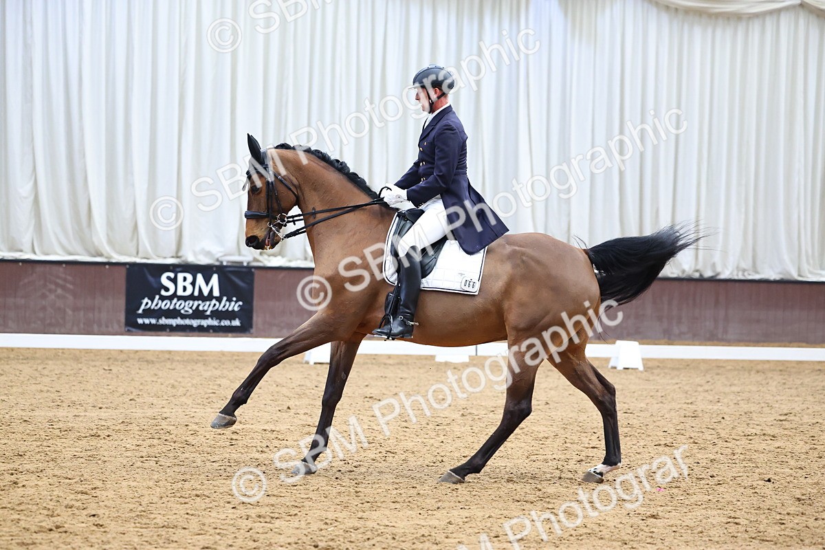 SBM_008224 - Class 32 - FEI intermediate II