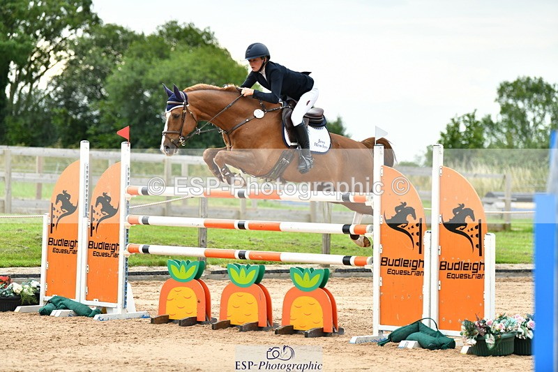 230720A-155045-04060 - Cls 9, 2 Star Big 1.40m Start to break