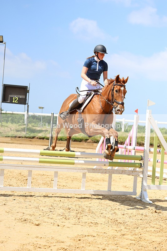 3E7A0036 - Class 9: Senior BN/90cm open