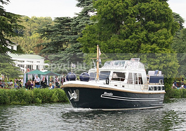 110702 HESTIA IMG_8143 - HENLEY ROYAL REGATTA JULY 2011