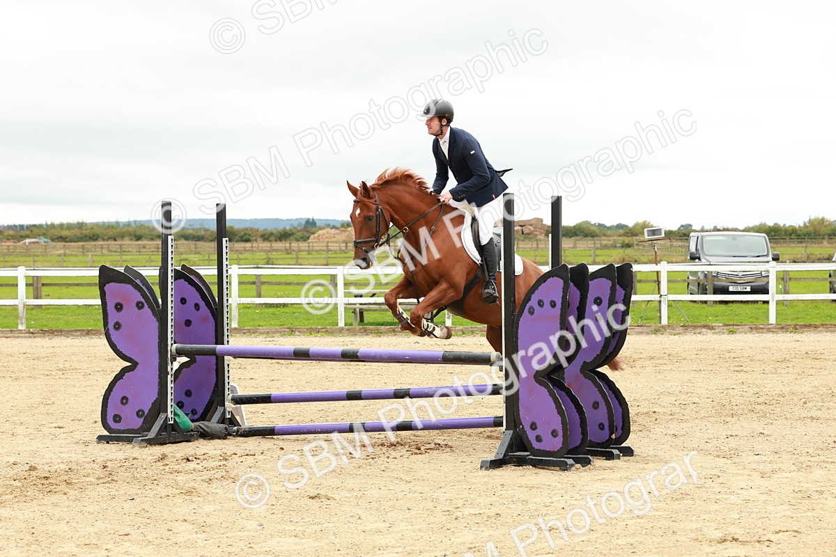 1I0A7048 - Class 2 - Senior British Novice