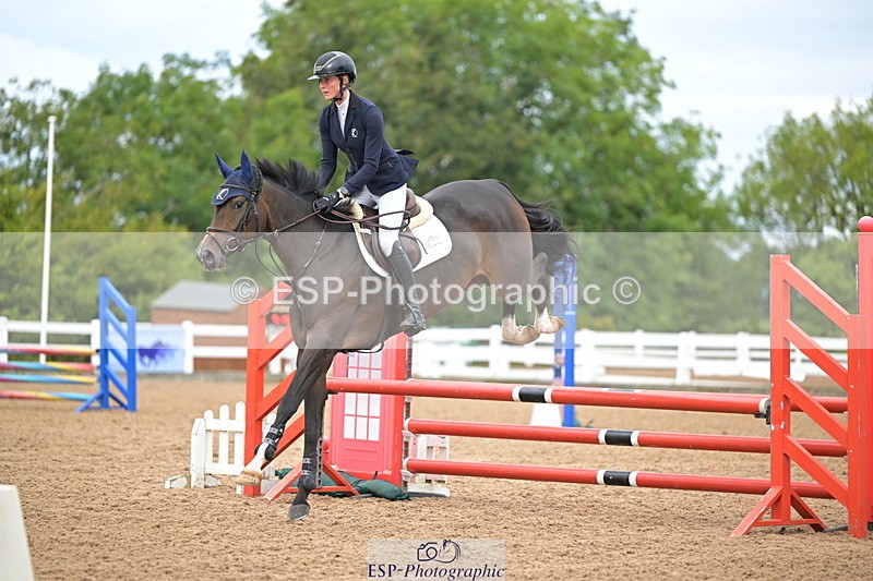 240925A-104730-00122 - Cls 1 British Novice and 90cm Open