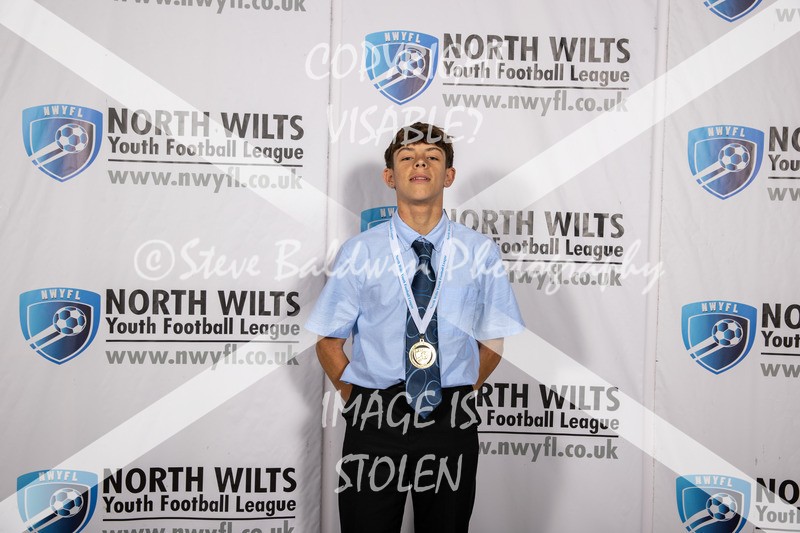 1DX30827 - Div 3 Calne Town Youth Black