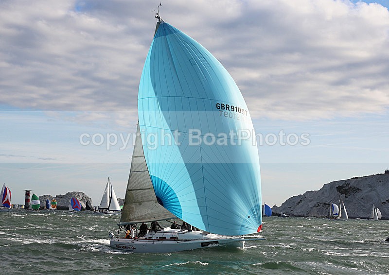 130601 RED ARROW GBR9109T WT7A7558 - ROUND THE ISLAND RACE - 1st June 2013