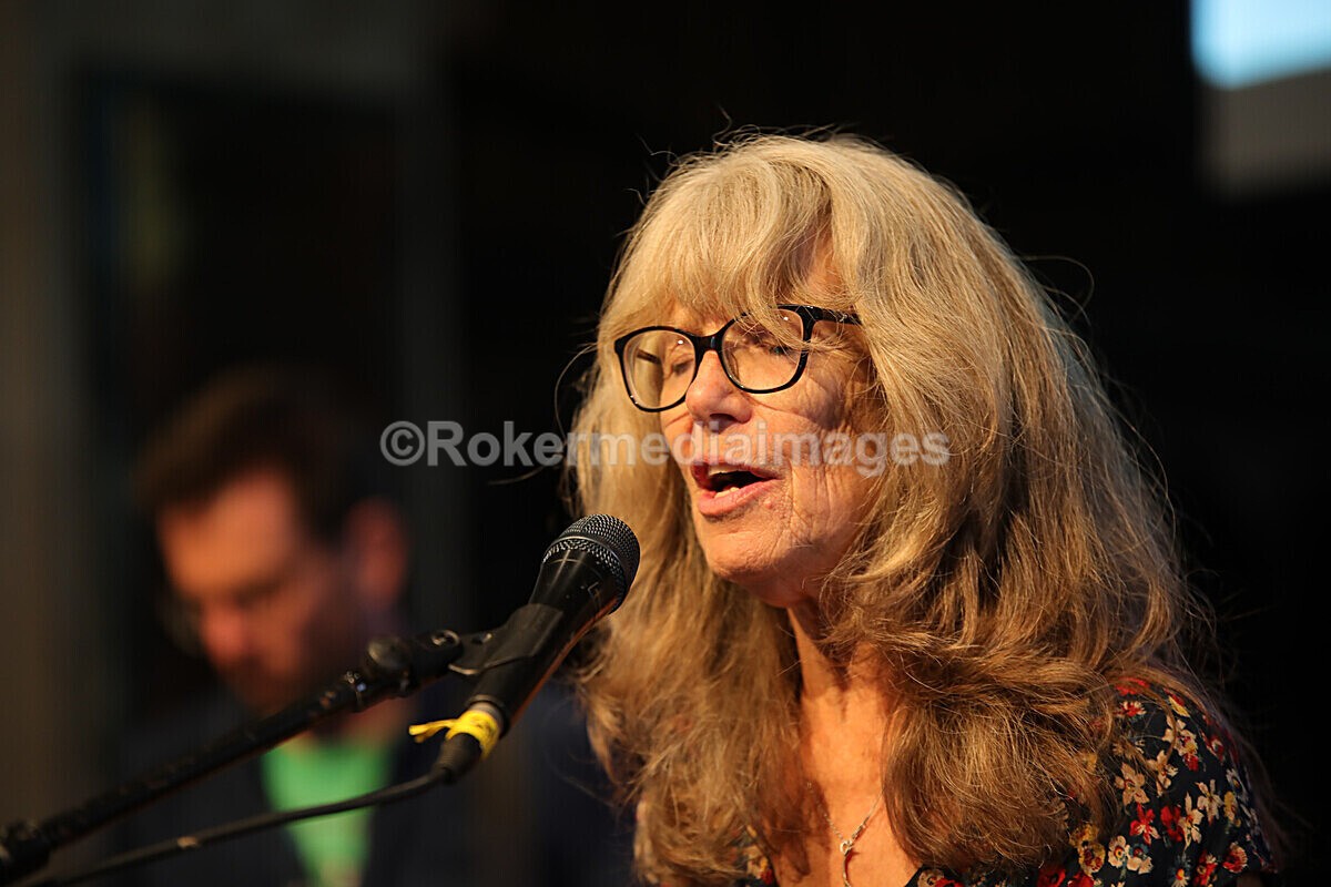 FOLK N BLUES-183 - FOLK and BLUES SEPT 2022