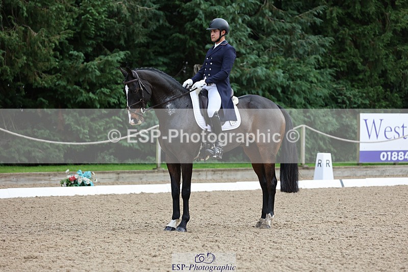 241024-142852-04083 - 226-Matteo.Gallucci-CASTLERICHMOND.WILLIAM