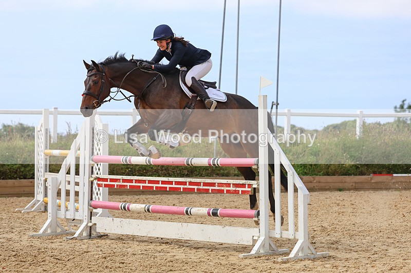 3E7A1607 - Class 13: Senior Newcomers/1.10m open