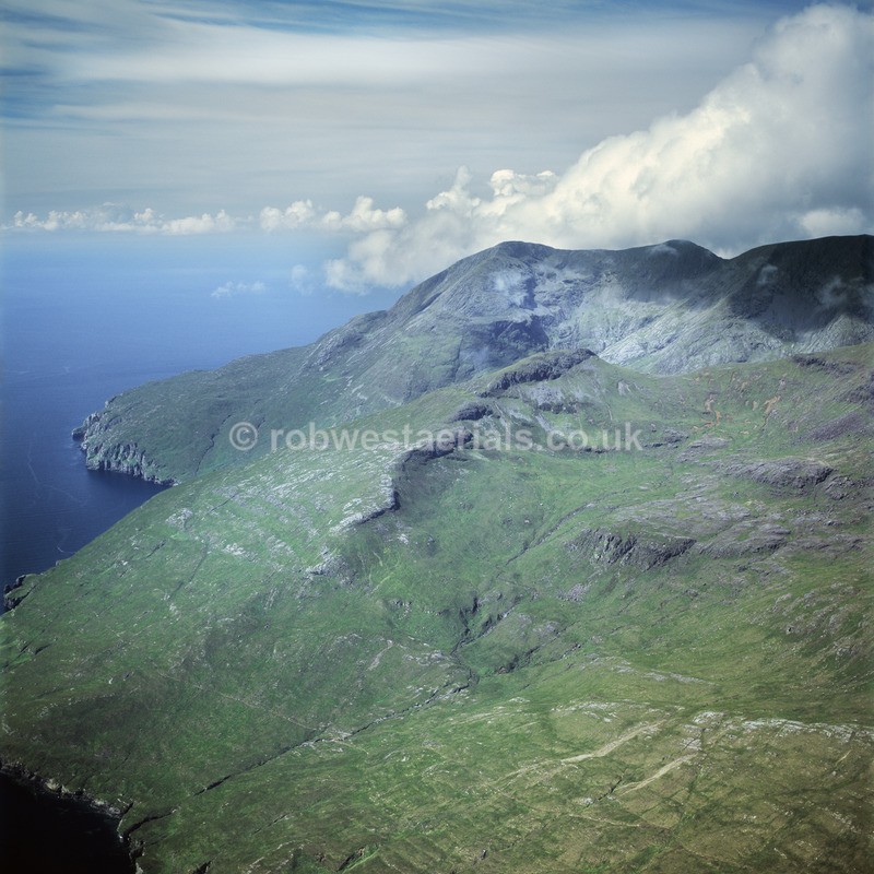 A00355AX2 Beinn nan Stac spur off Askival Hill Rum Island - West and south coastlines