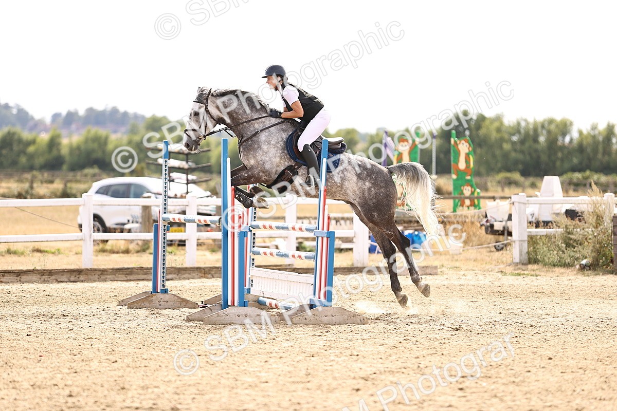 SBM_001690 - Class 6 - Senior Newcomers 1.10m
