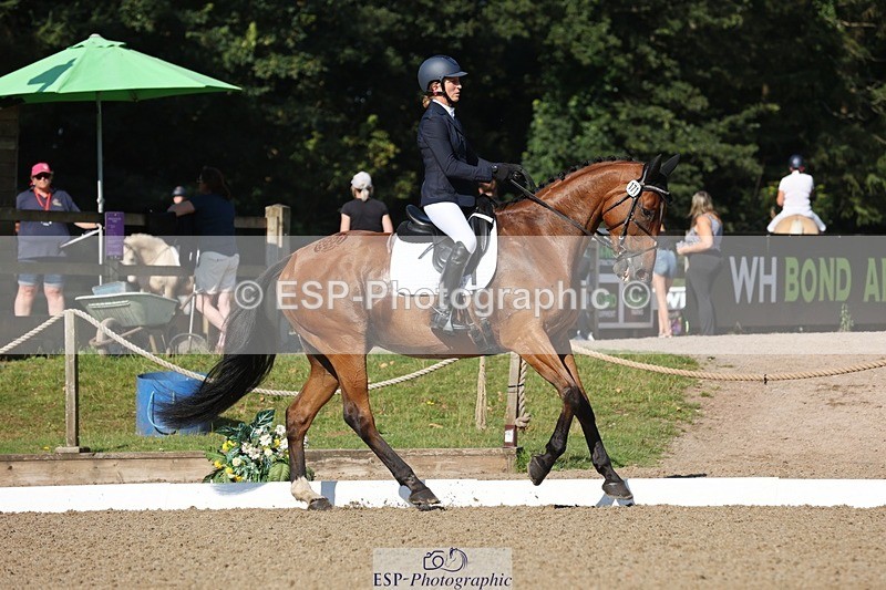 240719-090432-00012 - 171-Sophie_Hawke-Enormouse