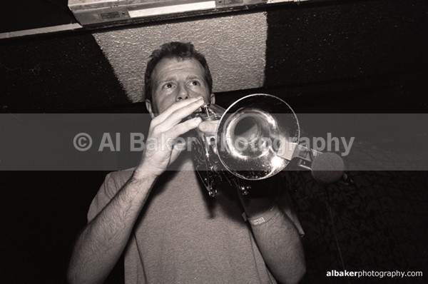 30 rsl - Sub Tub @ music box 02.06.02