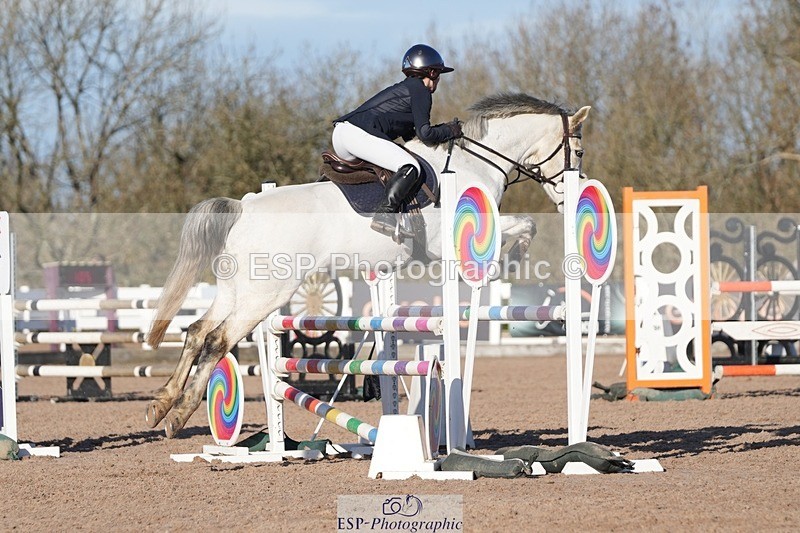 251130-121051-01150 - Cls 6 Blue Chip Pony Newcomers & 1m Open