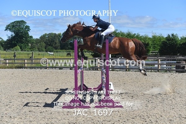 JAC_1697 - CLASS 3 Senior British Novice/ 90cm Open