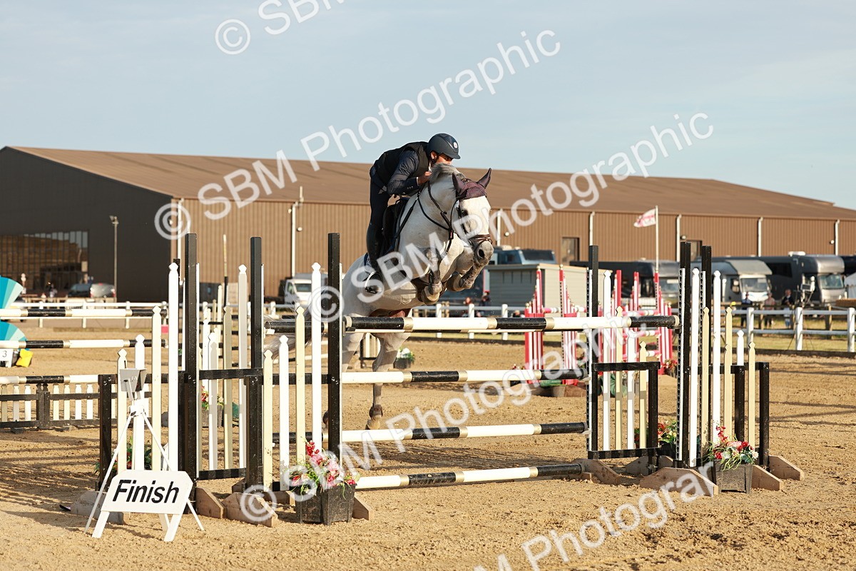 SBM_009102 - Class 6 - National 1.30m 1.40m Open Handicap