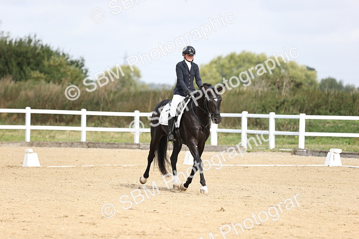 SBM_015434 - Class 14 - Novice 23 - 9.05-10.08