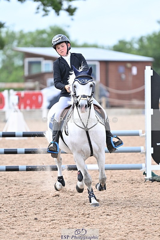 240628A-160241-01335 - Cls 5 Stepping Stones 128cm + 138cm