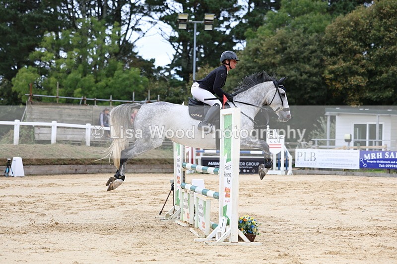 3E7A2954 - Class 7: Senior 1.05m