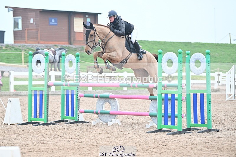 240113A-125047-02060 - Cls 12 Newcomers and 1.10m Open