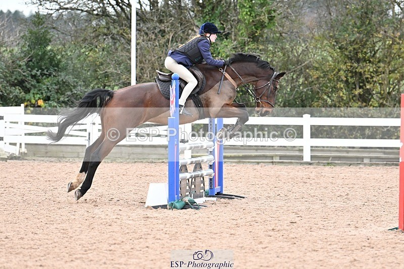 241117X-145442-05084 - Cls 19-20-21 Children on horses